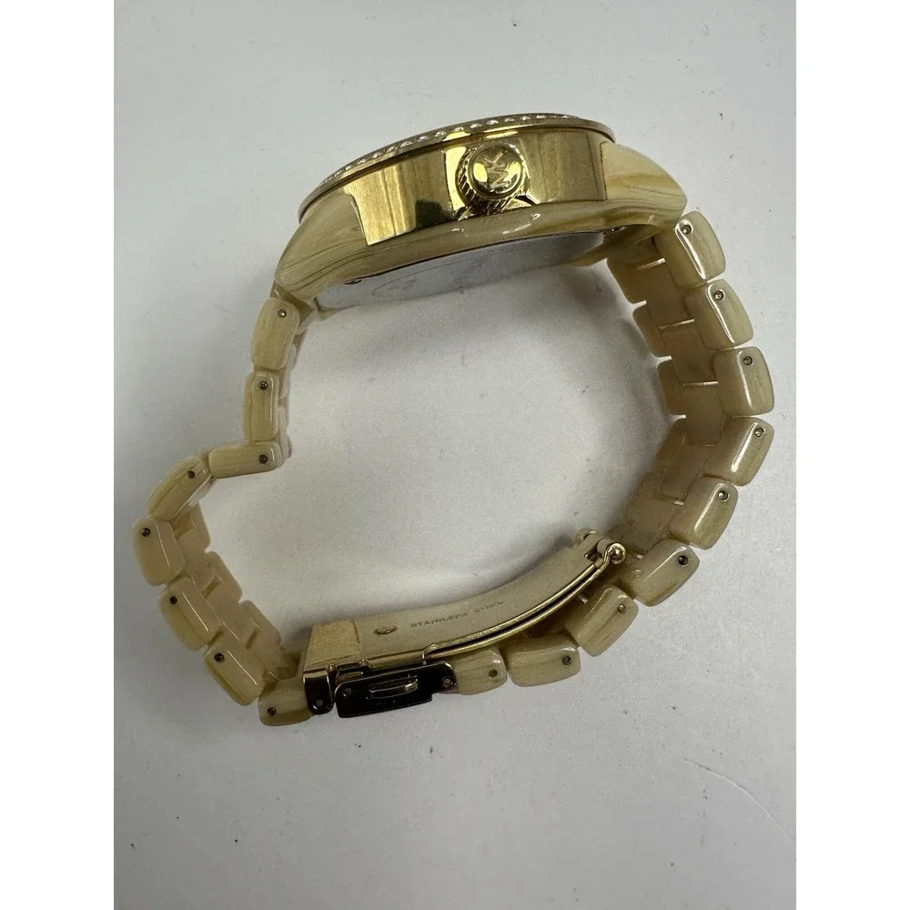 Michael Kors MK-5281 Ladies MOP Watch New Battery 37MM 7